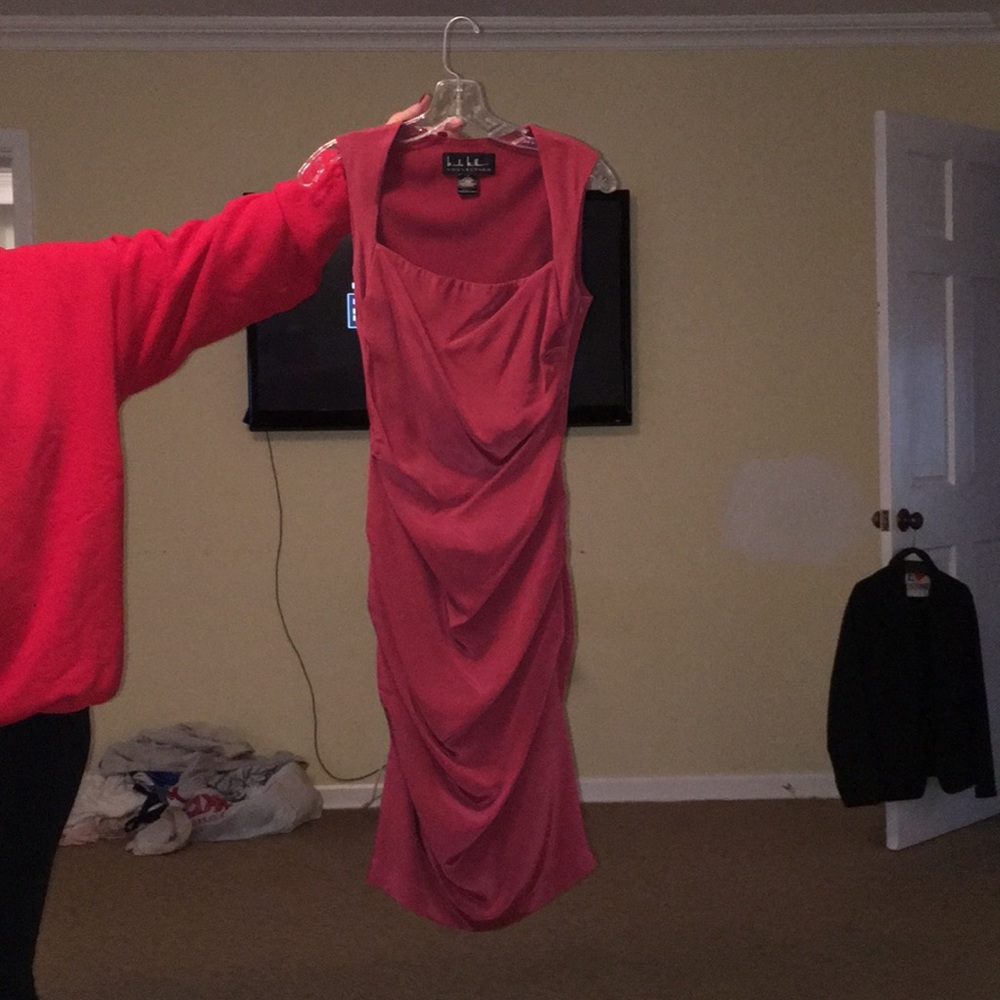 Three quarter length, formal dress